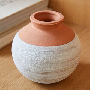 NWT West Elm West Elm Rustic Ceramic Collection, Terracotta, Ceramic Vase, Small